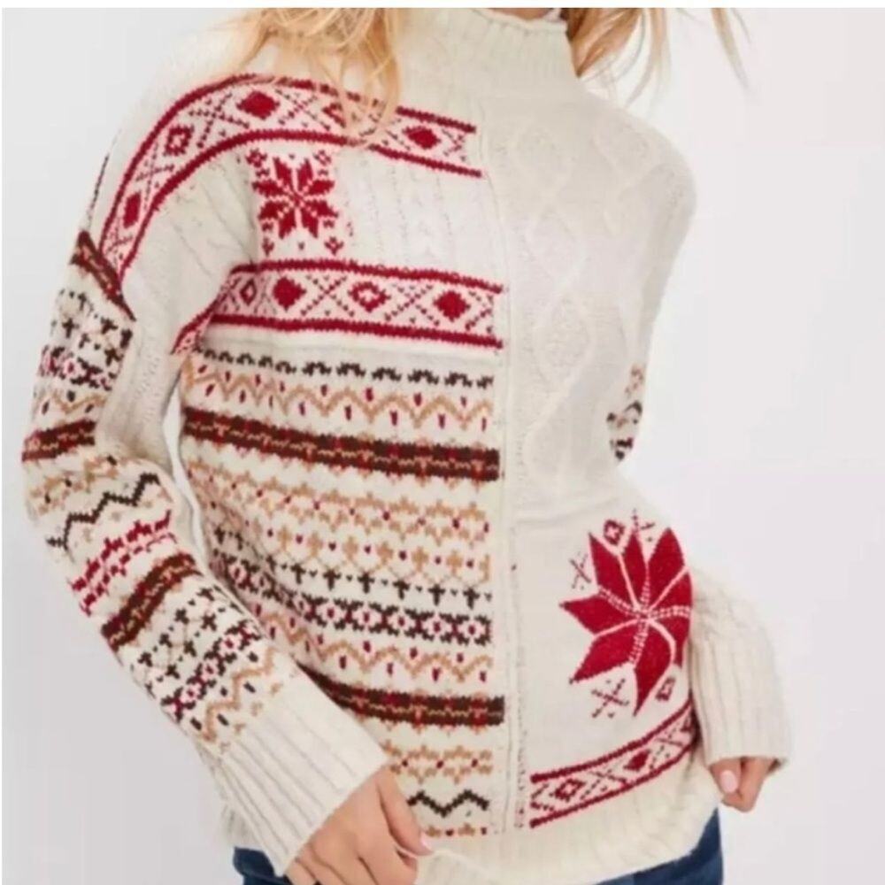 NWT American Eagle Winter Snowflake Mock Neck Sweater Size S